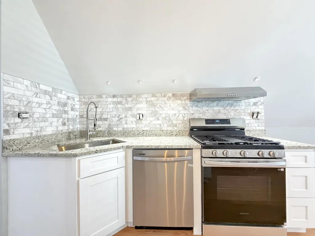 1721 W Nelson St, , 60657, USA 60657-unit#CH 3-Chicago-IL