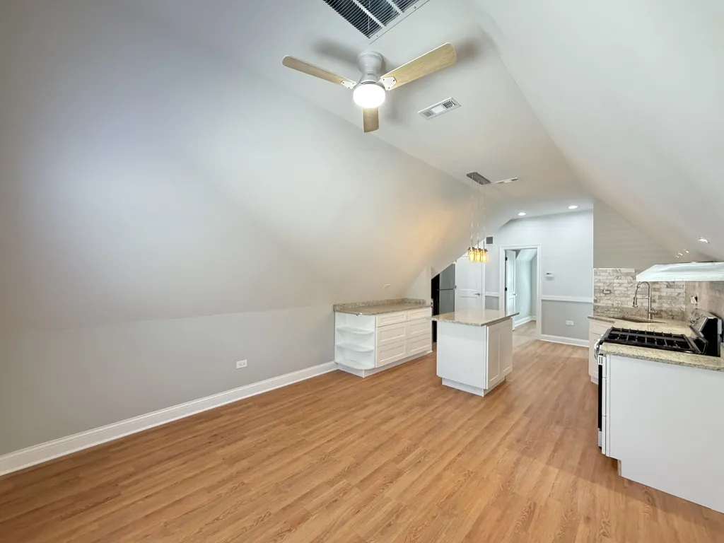 1721 W Nelson St, , 60657, USA 60657-unit#CH 3-Chicago-IL