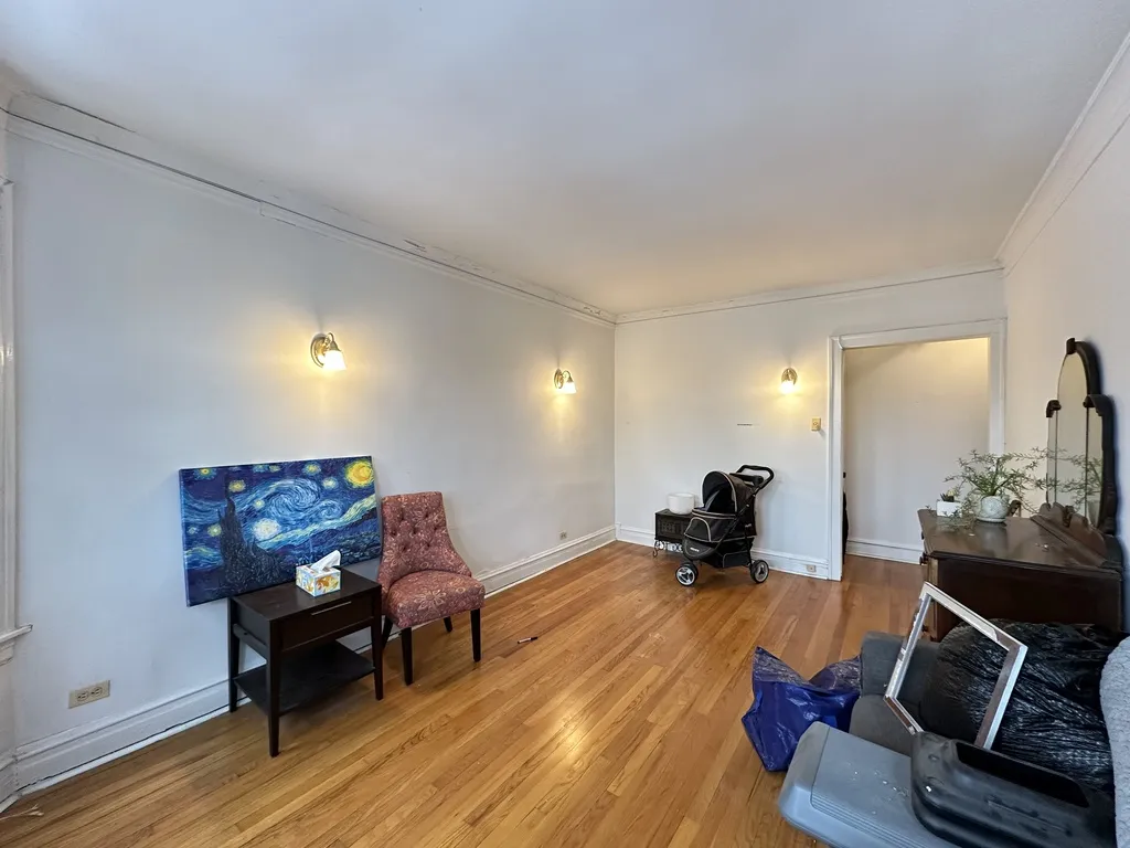 1913 W Larchmont Ave, ,  60613, USA 60613-unit#3A-Chicago-IL