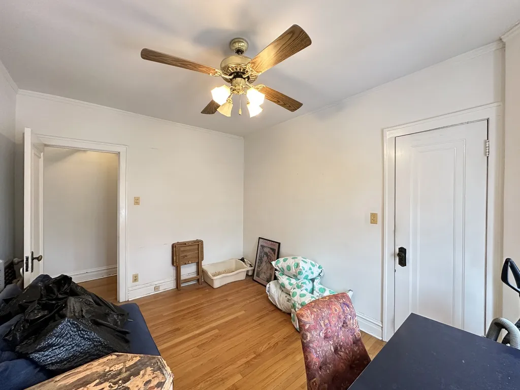 1913 W Larchmont Ave, ,  60613, USA 60613-unit#3A-Chicago-IL