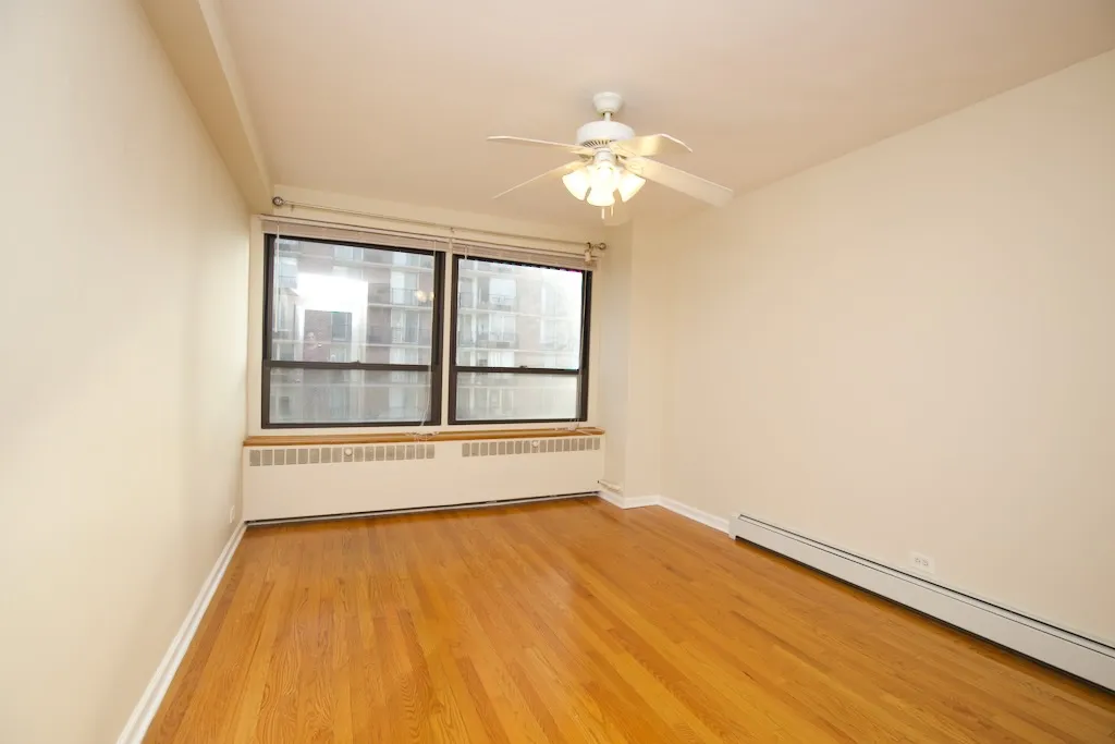 4180 N Marine Dr, ,  60613, USA 60613-unit#1301-Chicago-IL