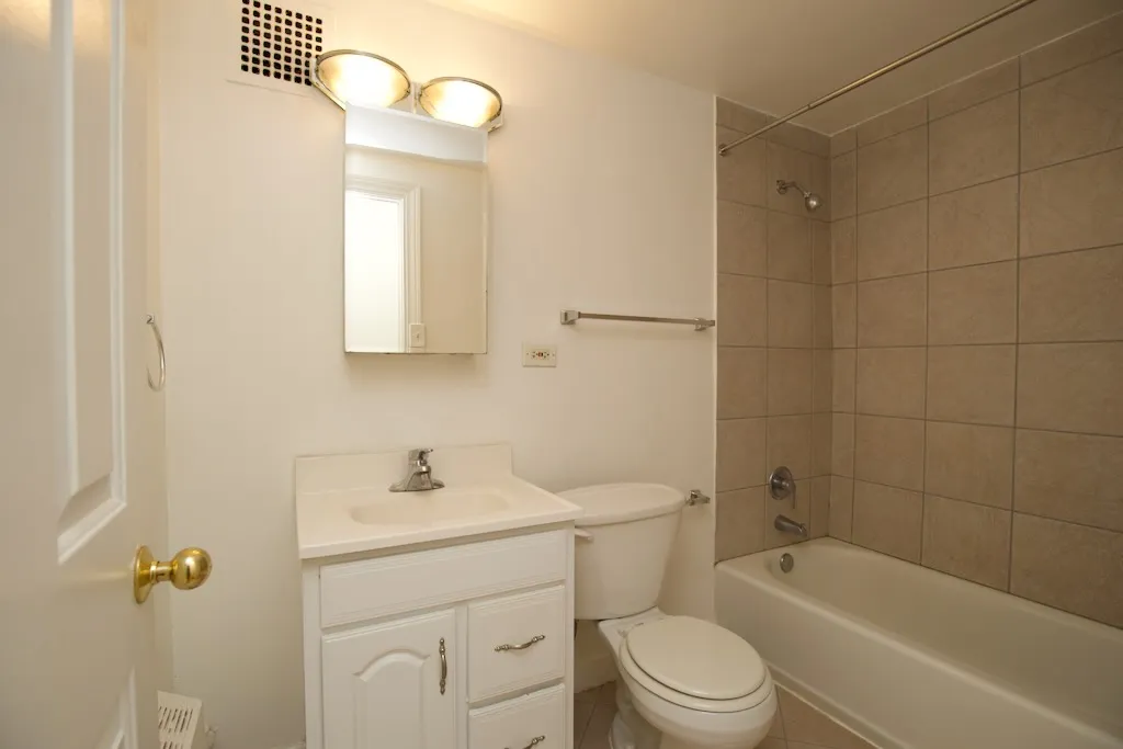 4180 N Marine Dr, ,  60613, USA 60613-unit#1301-Chicago-IL
