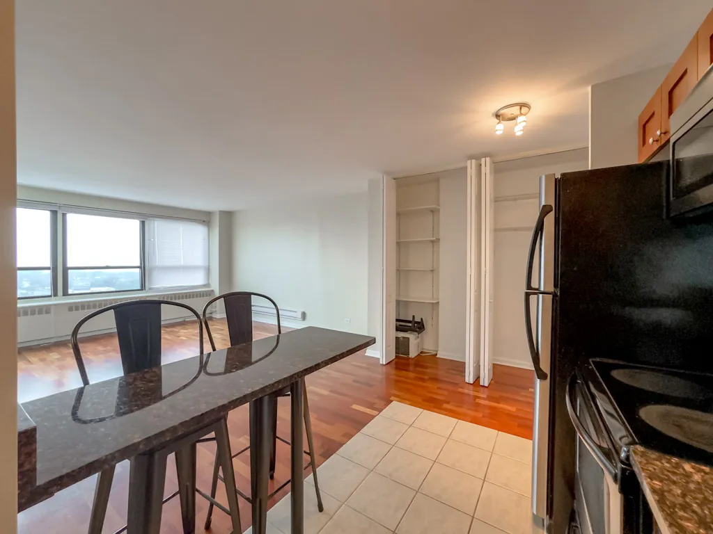 4180 N Marine Dr, ,  60613, USA 60613-unit#1612-Chicago-IL
