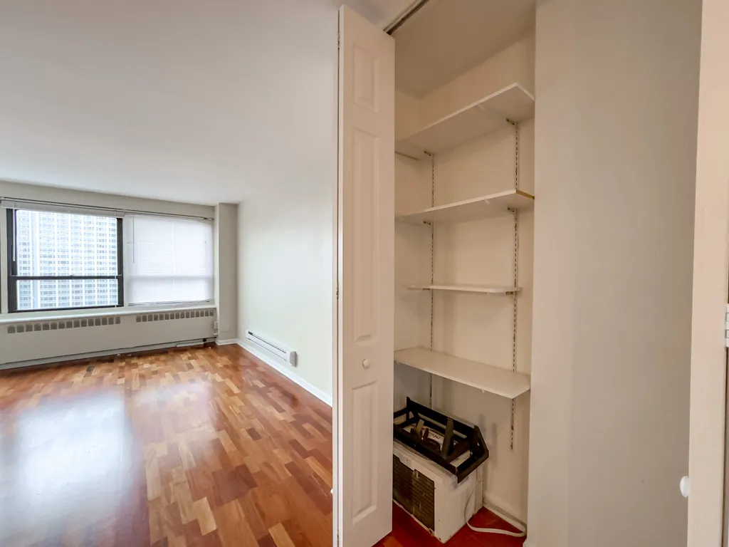 4180 N Marine Dr, ,  60613, USA 60613-unit#1612-Chicago-IL