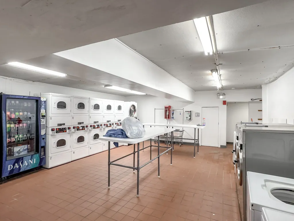 4180 N Marine Dr, ,  60613, USA 60613-unit#405-Chicago-IL