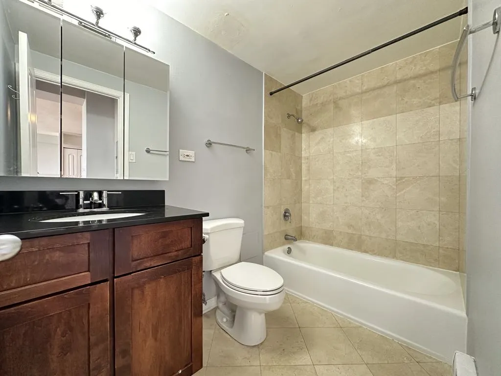 4180 N Marine Dr, , 60613, USA 60613-unit#1011-Chicago-IL