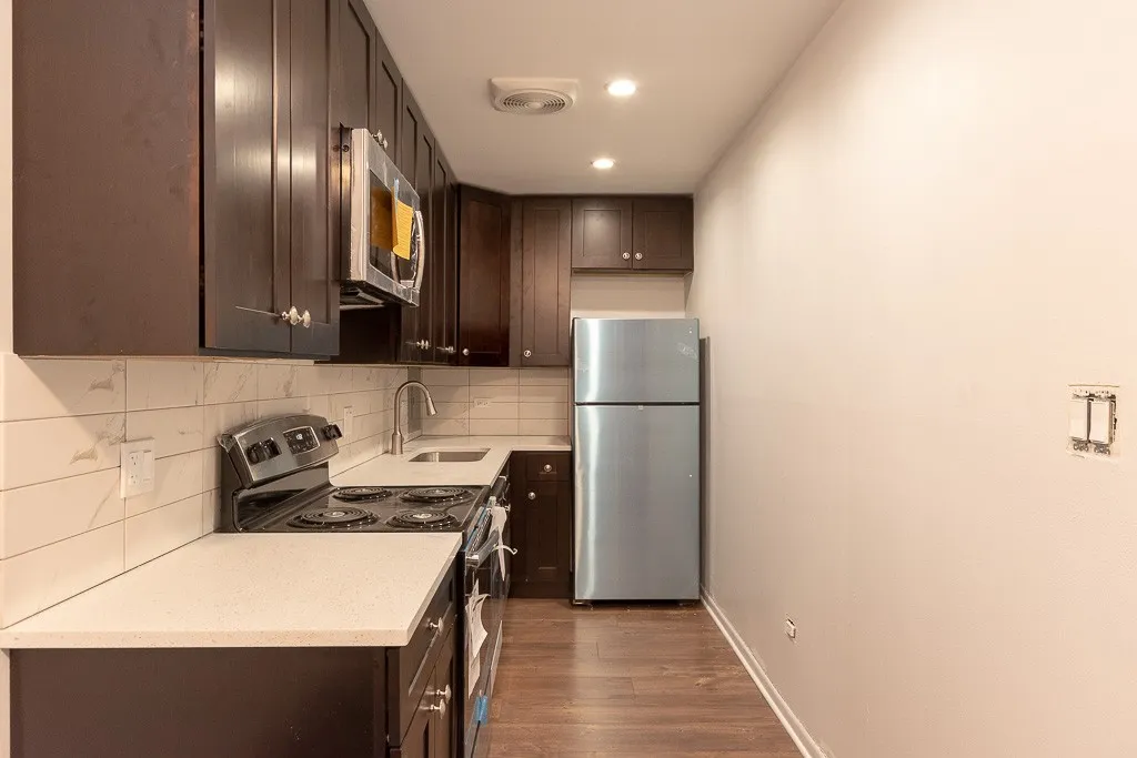 520 W Aldine Ave, , 60657, USA 60657-unit#306-Chicago-IL