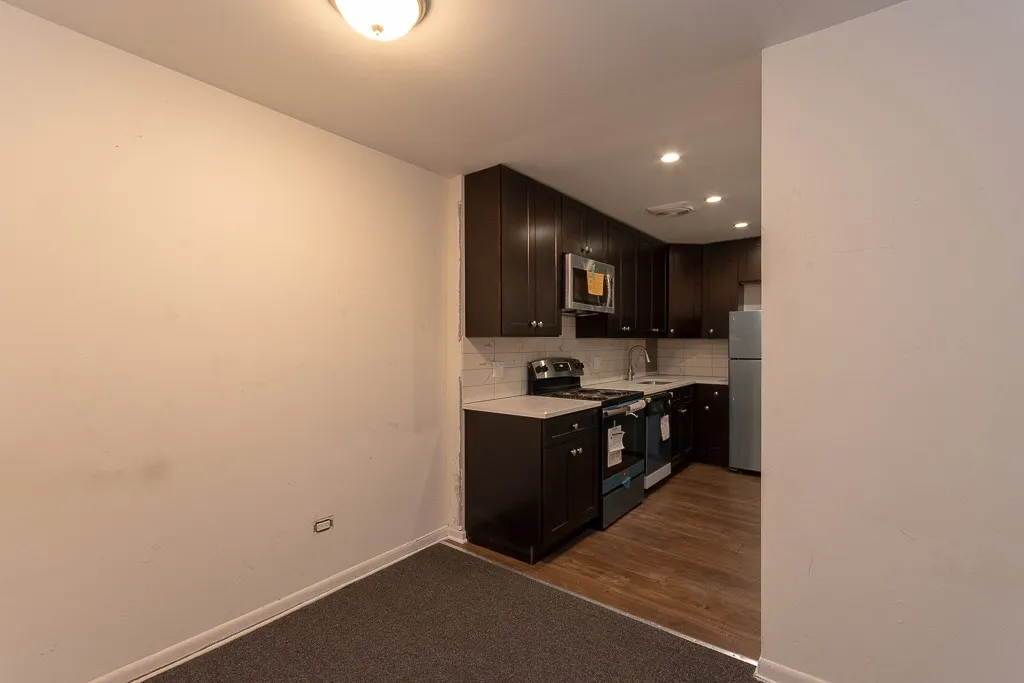 520 W Aldine Ave, , 60657, USA 60657-unit#306-Chicago-IL