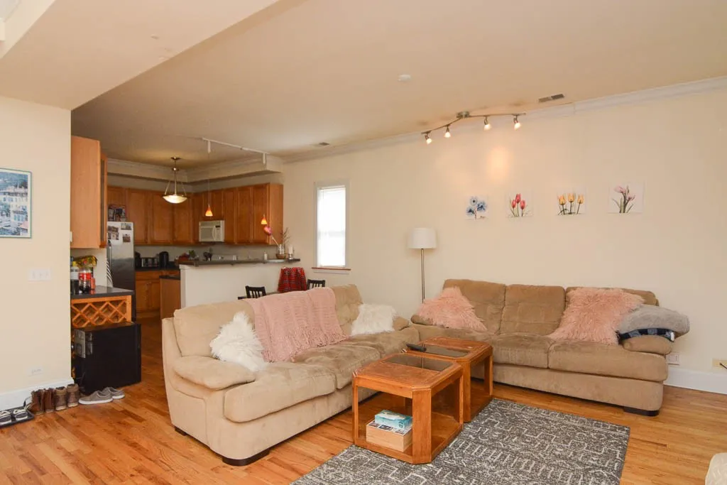 1314 W Roscoe St, ,  60657, USA 60657-unit#2-Chicago-IL
