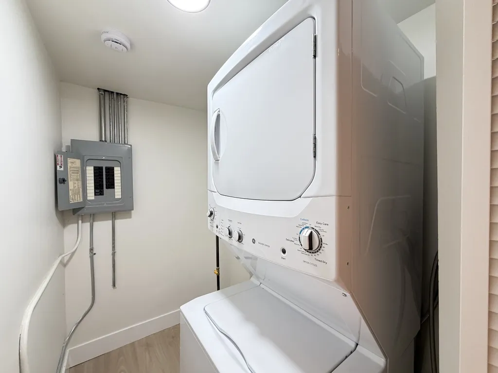 3138 N Lincoln Ave, ,  60657, USA 60657-unit#1R-Chicago-IL