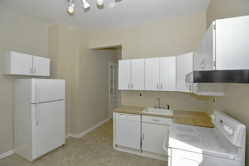 1441 W Warner Ave, ,  60613, USA 60613-unit#2-Chicago-IL