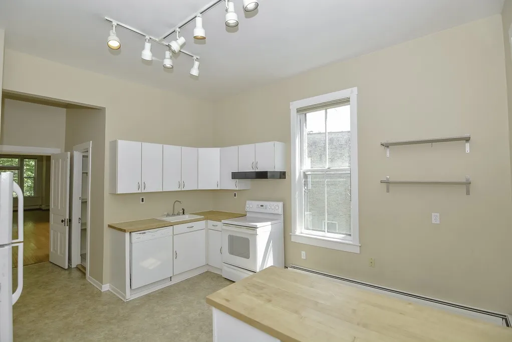 1441 W Warner Ave, ,  60613, USA 60613-unit#2-Chicago-IL