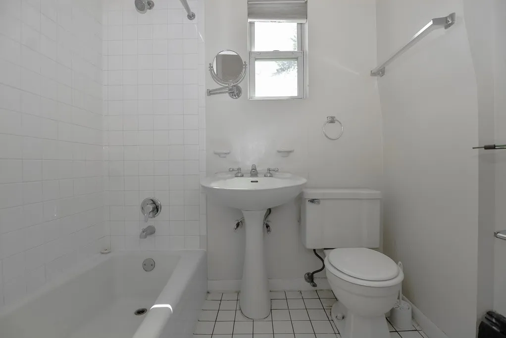 1441 W Warner Ave, ,  60613, USA 60613-unit#2-Chicago-IL