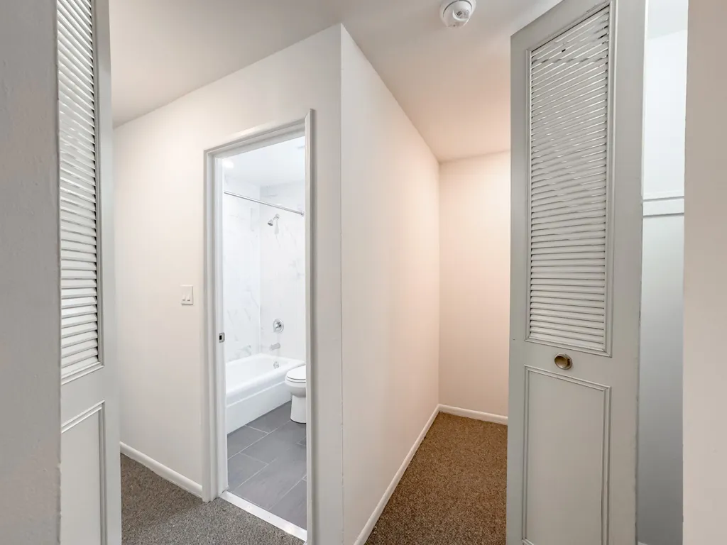 520 W Aldine Ave, , 60657, USA 60657-unit#207-Chicago-IL