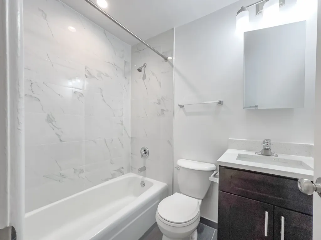 520 W Aldine Ave, , 60657, USA 60657-unit#207-Chicago-IL