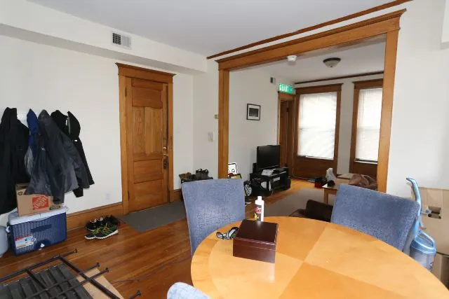 1358 W Barry Ave, ,  60657, USA 60657-unit#2W-Chicago-IL