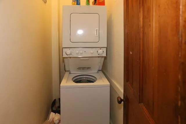 1358 W Barry Ave, ,  60657, USA 60657-unit#2W-Chicago-IL