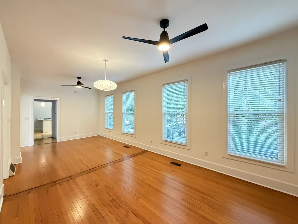 1111 W Roscoe St, ,  60657, USA 60657-unit#1-Chicago-IL