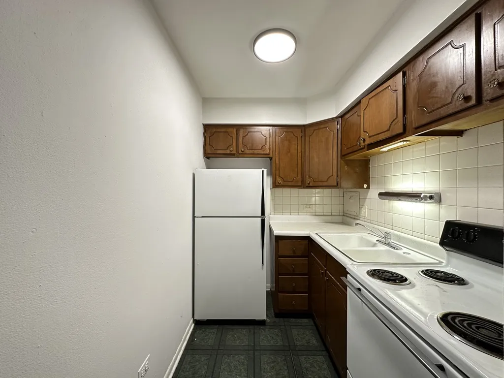520 W Aldine Ave, , 60657, USA 60657-unit#512-Chicago-IL