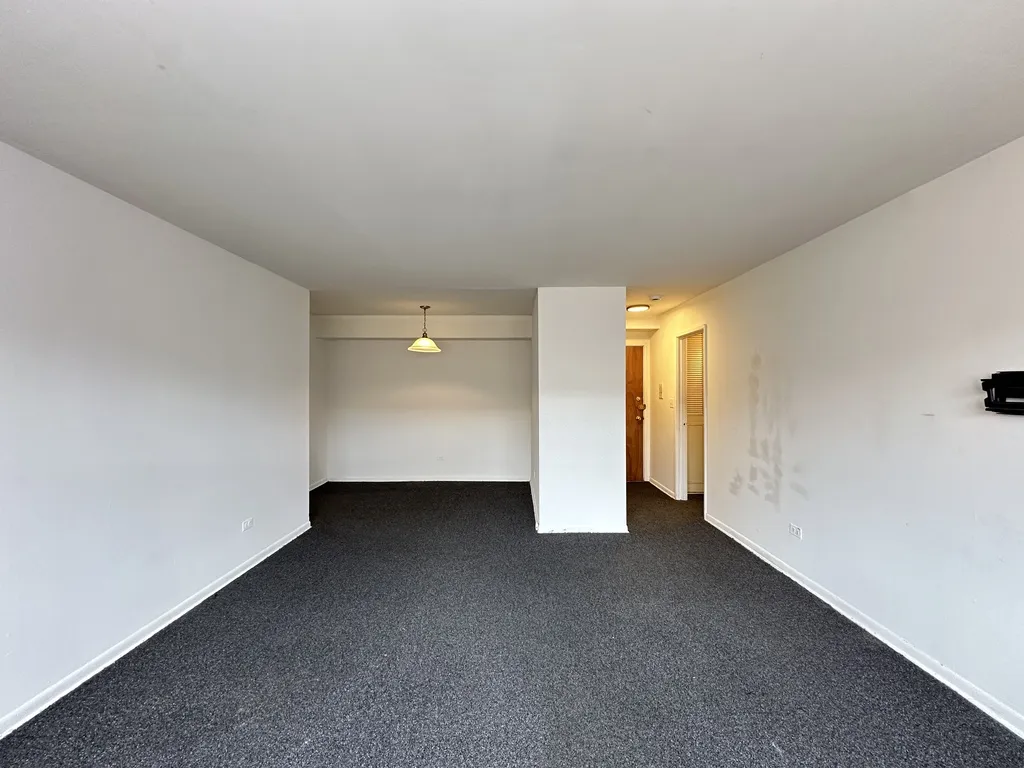 520 W Aldine Ave, , 60657, USA 60657-unit#512-Chicago-IL