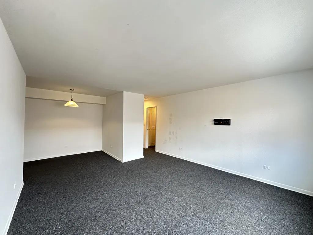 520 W Aldine Ave, , 60657, USA 60657-unit#512-Chicago-IL