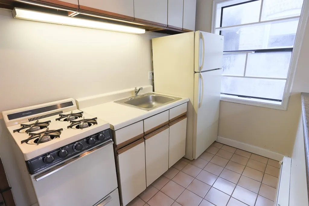 823 W Cornelia Ave, ,  60657, USA 60657-unit#318-Chicago-IL