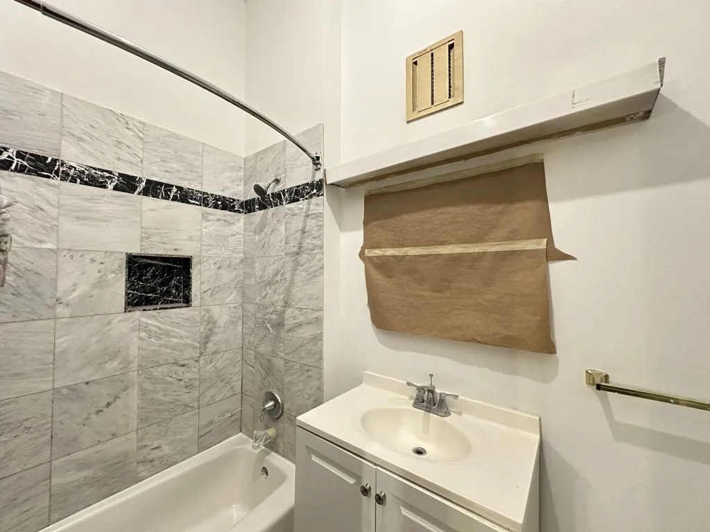 N LaSalle St, , , USA 60610-unit#2-Chicago-IL