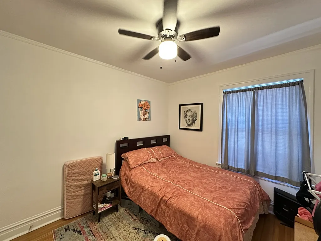 1911 W Larchmont Ave, ,  60613, USA 60613-unit#3B-Chicago-IL