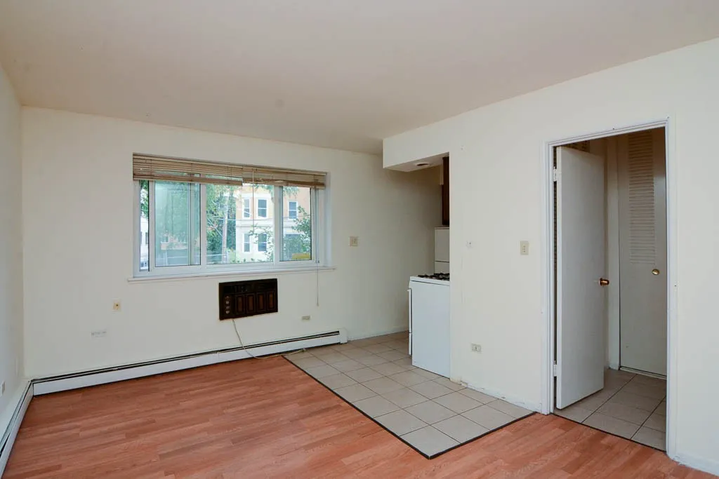 663 W Grace St, ,  60613, USA 60613-unit#212-Chicago-IL