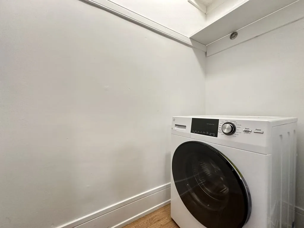 633 W Cornelia Ave, ,  60657, USA 60657-unit#1W-Chicago-IL