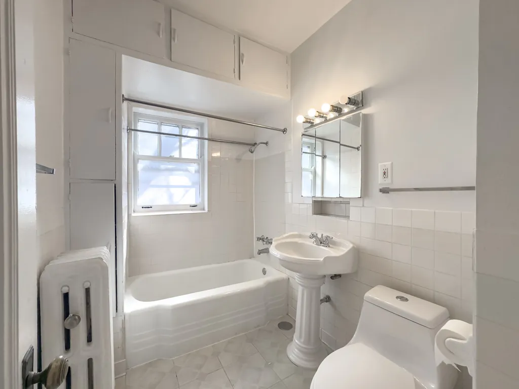 6300 N Glenwood Ave, ,  60660, USA 60660-unit#2-Chicago-IL
