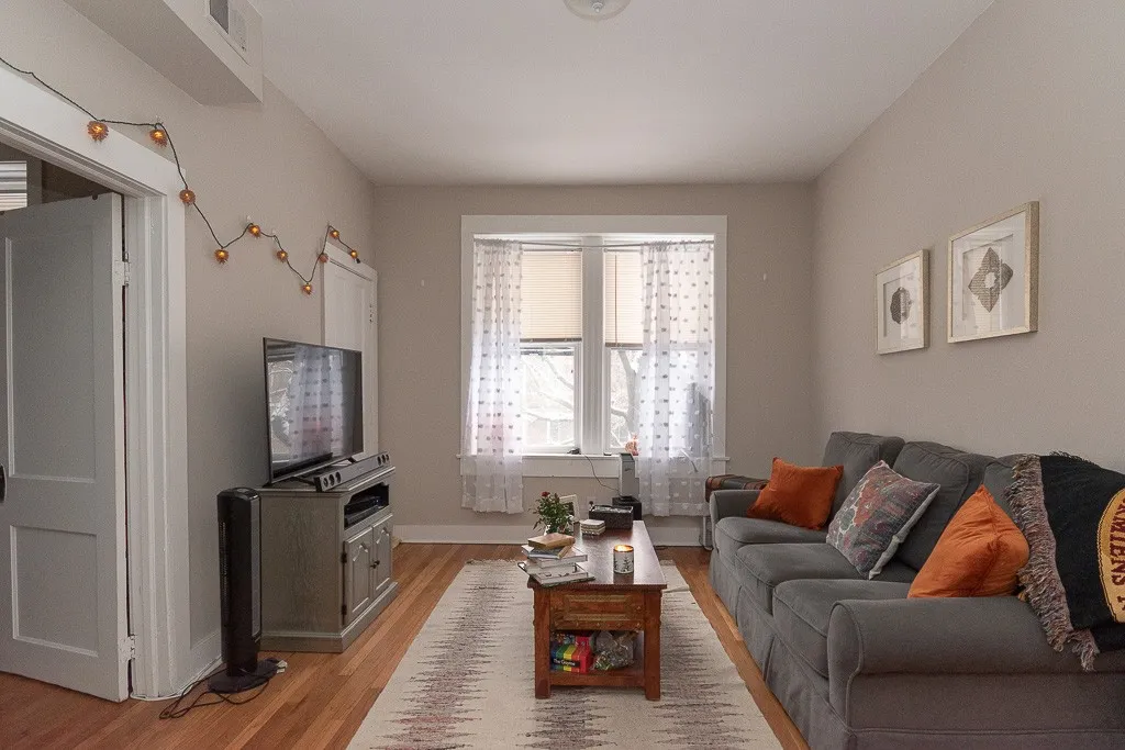 949 N Hoyne Ave, ,  60622, USA 60622-unit#3-Chicago-IL
