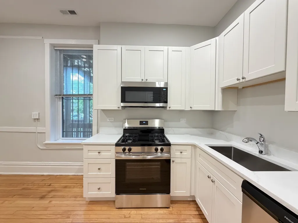 1009 N Sacramento Ave, , 60622, USA 60622-unit#1R-Chicago-IL
