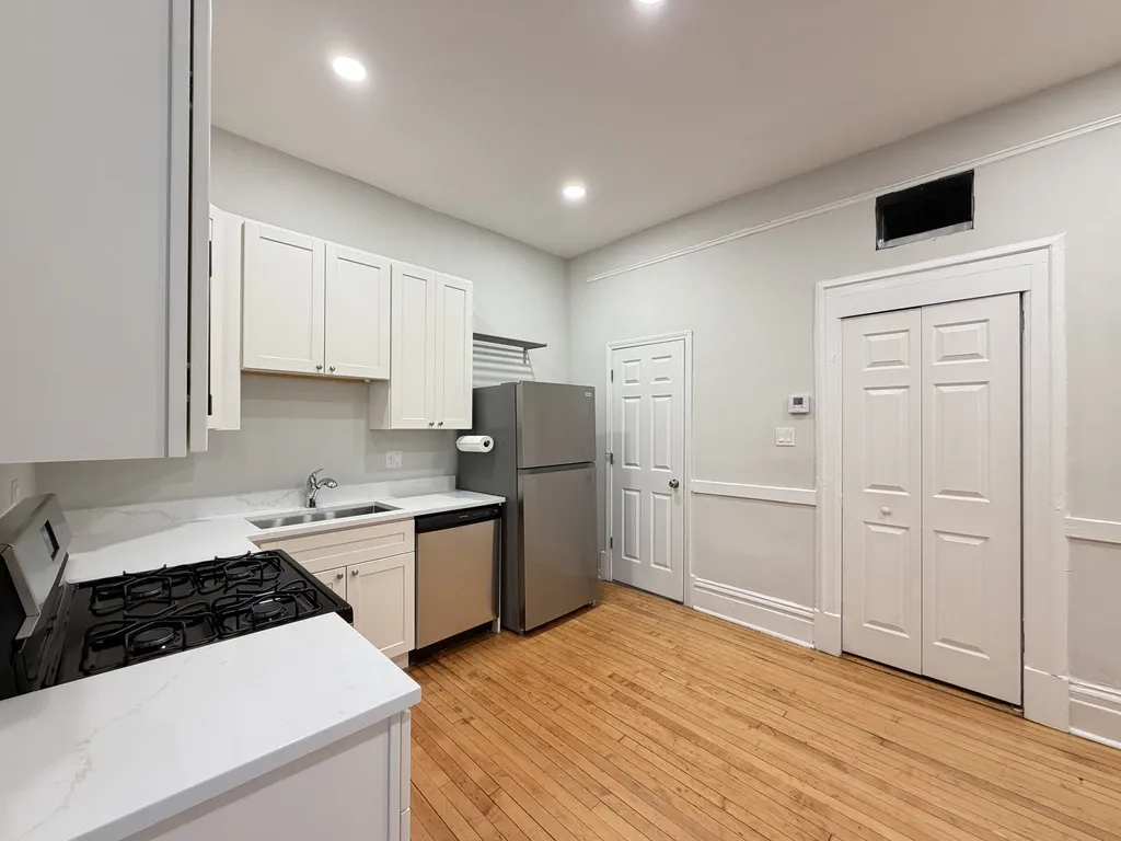 1009 N Sacramento Ave, , 60622, USA 60622-unit#1R-Chicago-IL