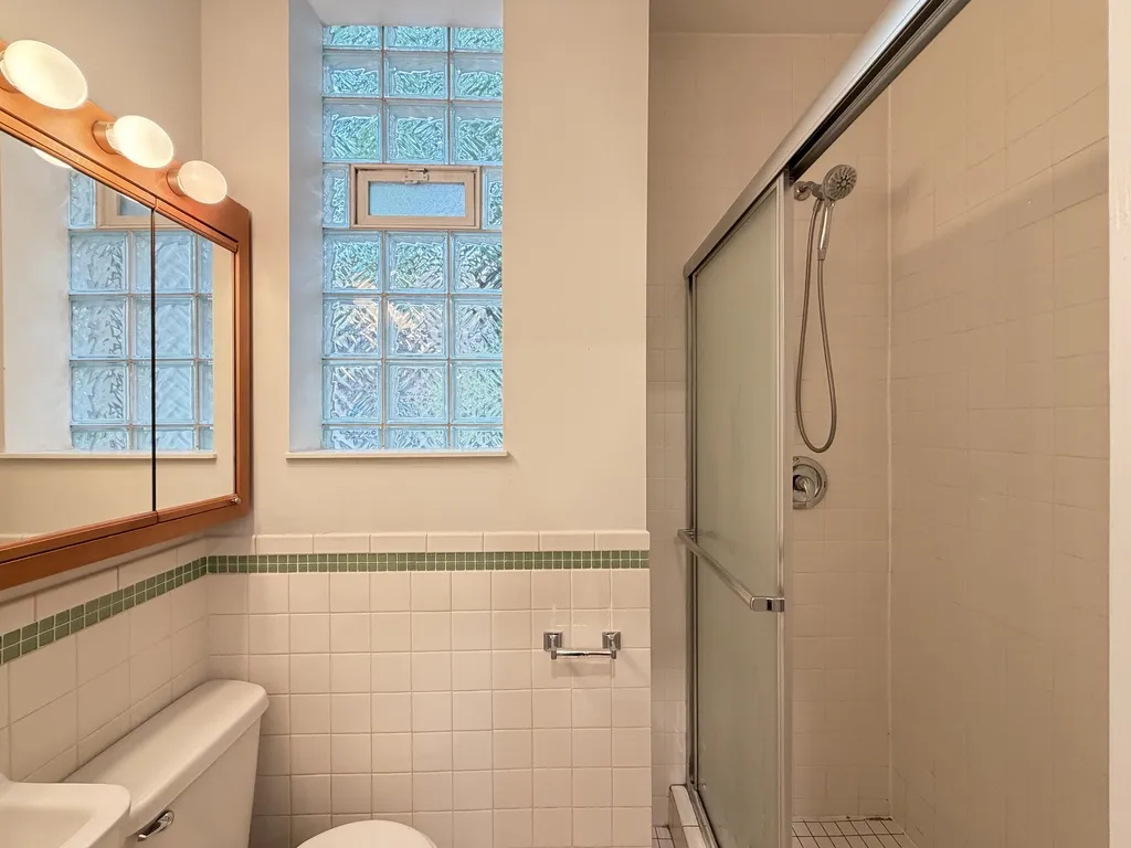 1009 N Sacramento Ave, , 60622, USA 60622-unit#1R-Chicago-IL