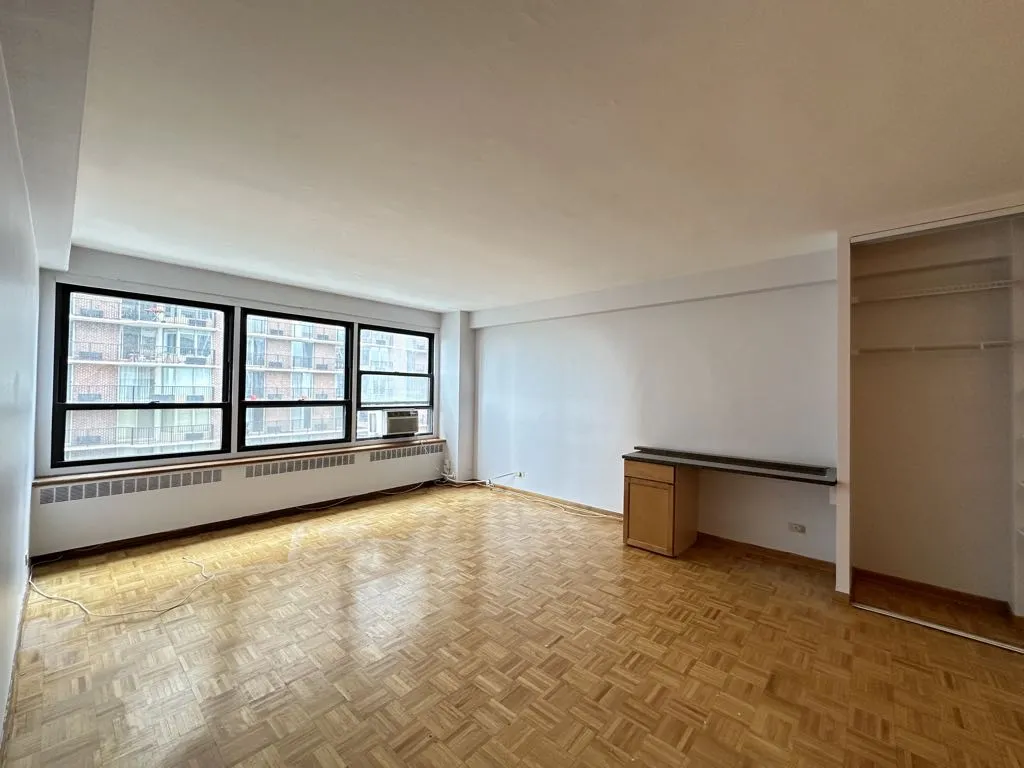 4180 N Marine Dr, ,  60613, USA 60613-unit#902-Chicago-IL