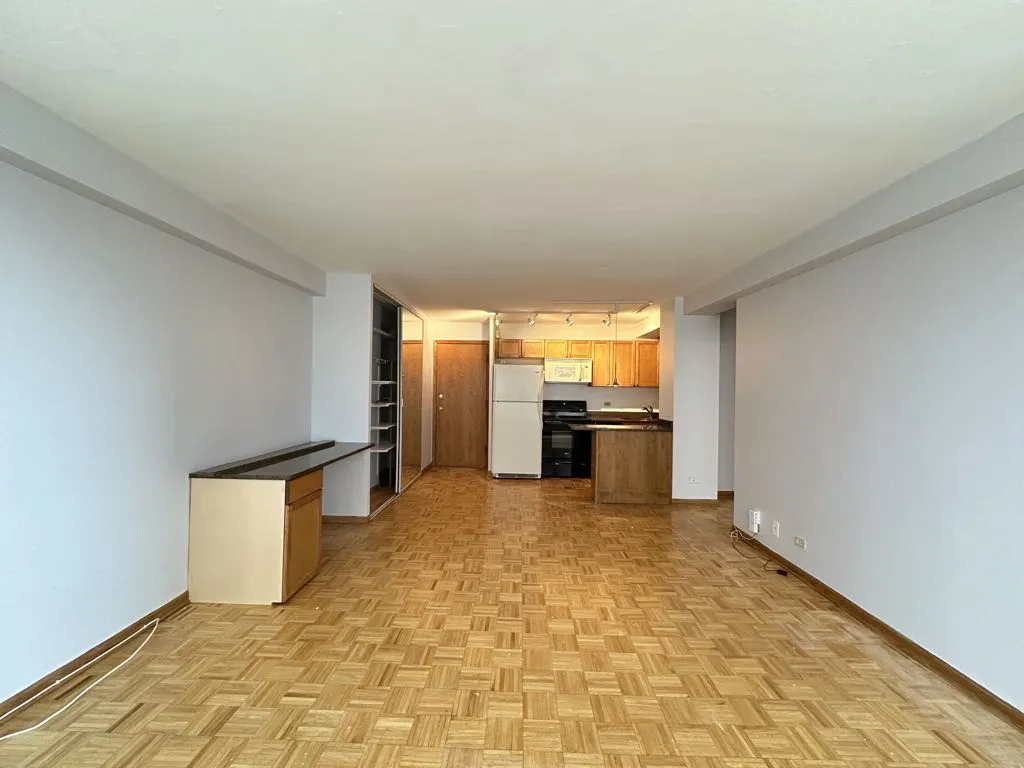 4180 N Marine Dr, , 60613, USA 60613-unit#902-Chicago-IL