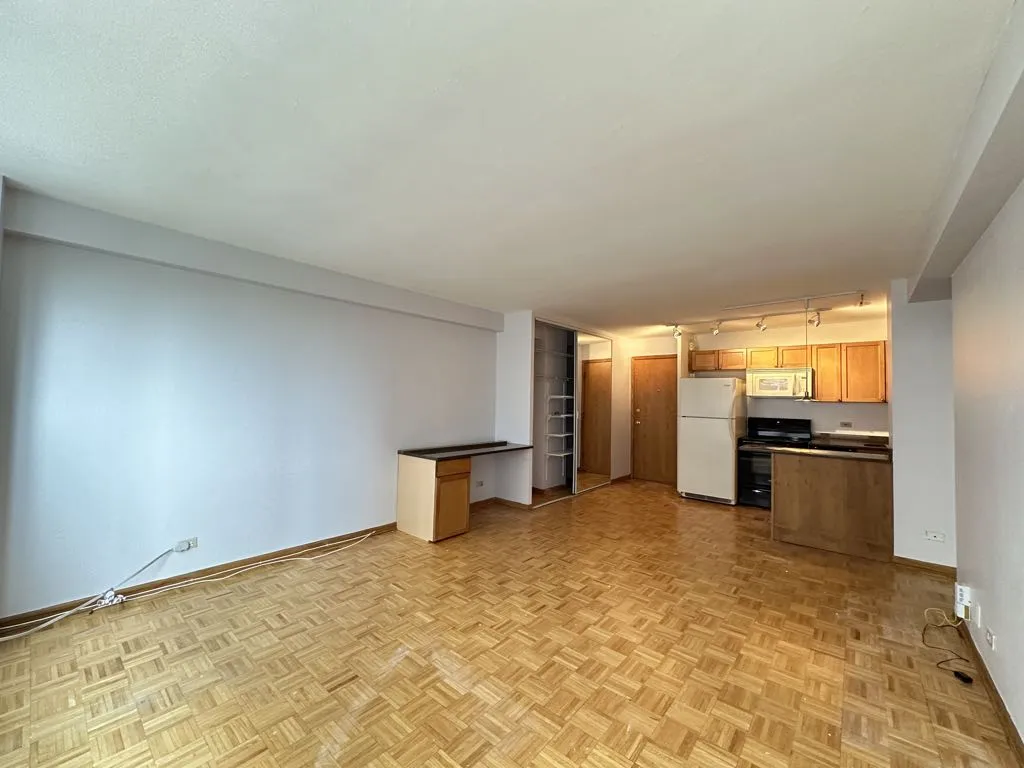4180 N Marine Dr, ,  60613, USA 60613-unit#902-Chicago-IL
