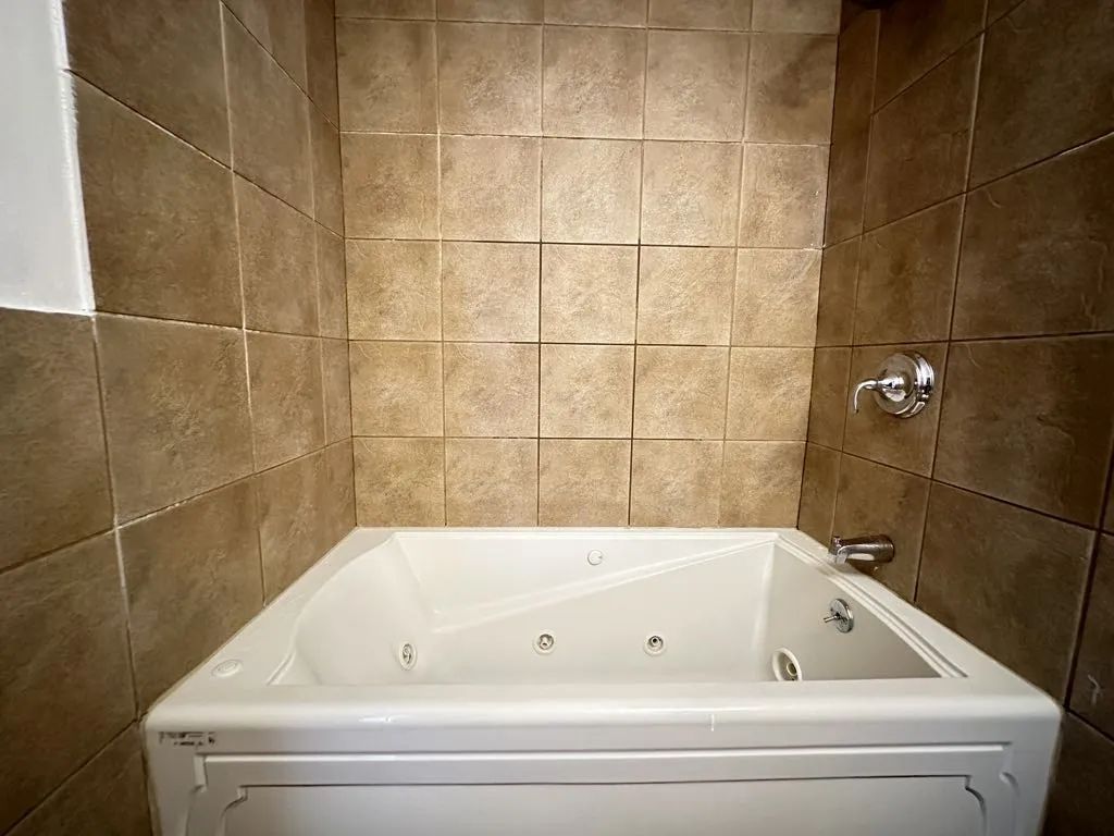 4180 N Marine Dr, ,  60613, USA 60613-unit#902-Chicago-IL