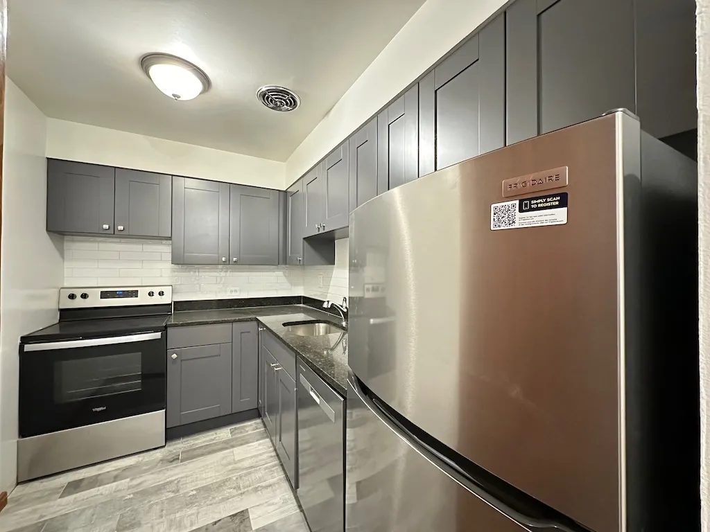 3825 N Pine Grove Ave, ,  60613, USA 60613-unit#206-Chicago-IL