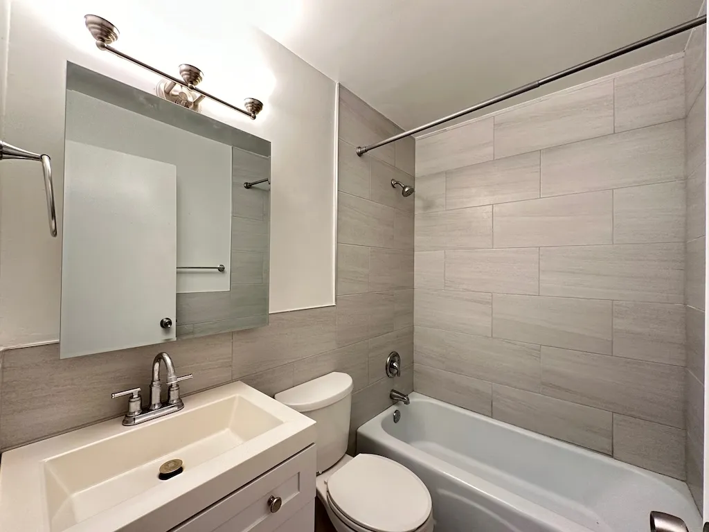 3825 N Pine Grove Ave, ,  60613, USA 60613-unit#206-Chicago-IL