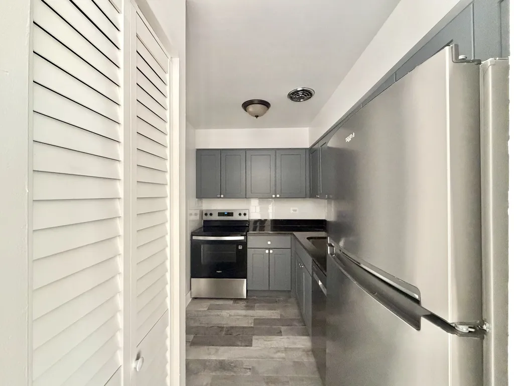 3825 N Pine Grove Ave, ,  60613, USA 60613-unit#506-Chicago-IL