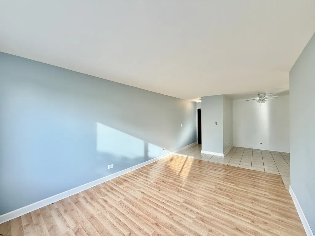 3825 N Pine Grove Ave, ,  60613, USA 60613-unit#506-Chicago-IL