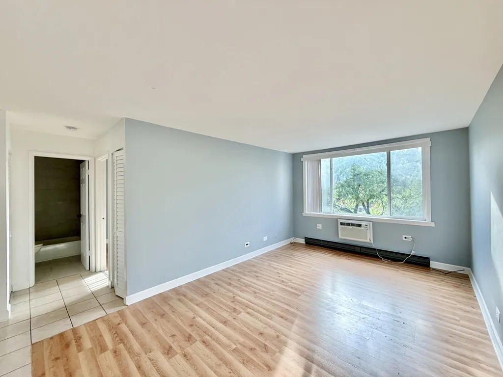 3825 N Pine Grove Ave, ,  60613, USA 60613-unit#506-Chicago-IL