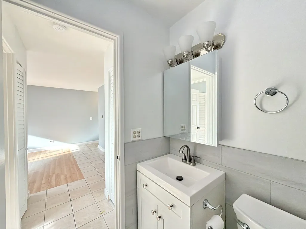 3825 N Pine Grove Ave, ,  60613, USA 60613-unit#506-Chicago-IL