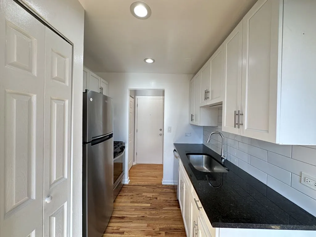 6954 N Sheridan Rd, ,  60626, USA 60626-unit#520-Chicago-IL