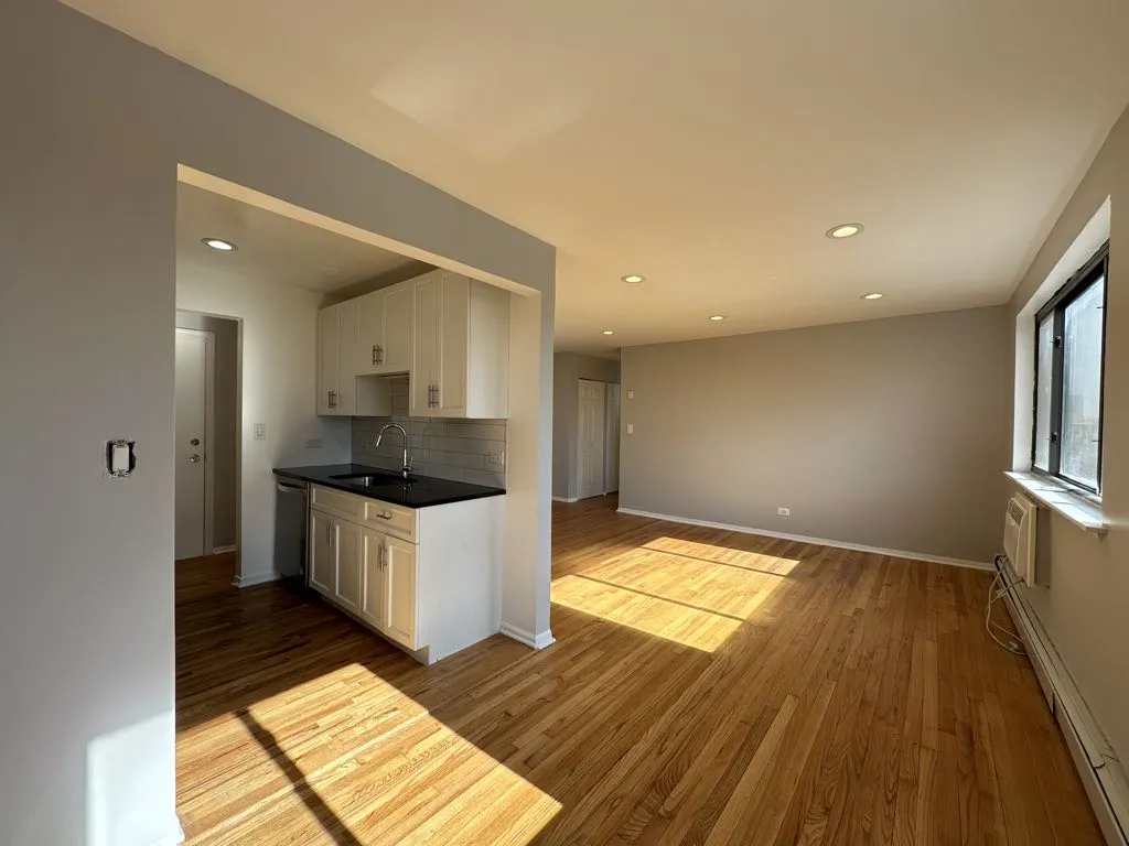 6954 N Sheridan Rd, ,  60626, USA 60626-unit#520-Chicago-IL