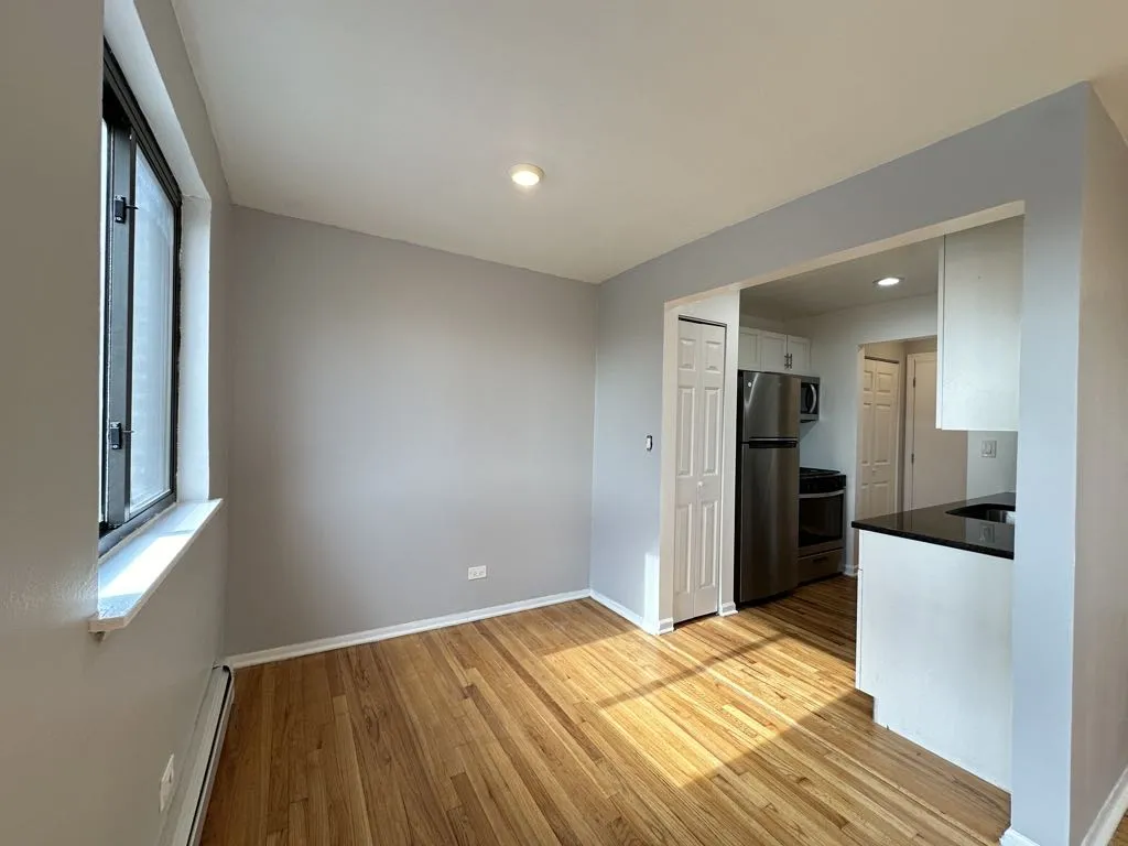 6954 N Sheridan Rd, ,  60626, USA 60626-unit#520-Chicago-IL