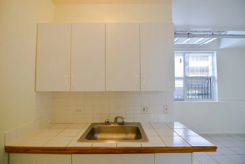 4241 N Kenmore Ave, ,  60613, USA 60613-unit#G6-Chicago-IL