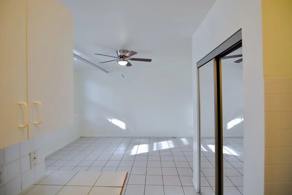 4241 N Kenmore Ave, ,  60613, USA 60613-unit#G6-Chicago-IL